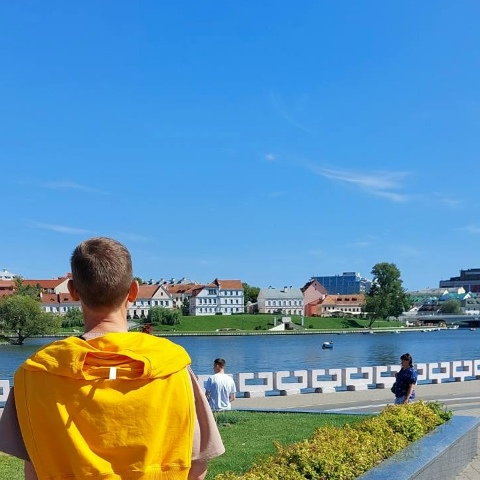 Дмитрий Белов